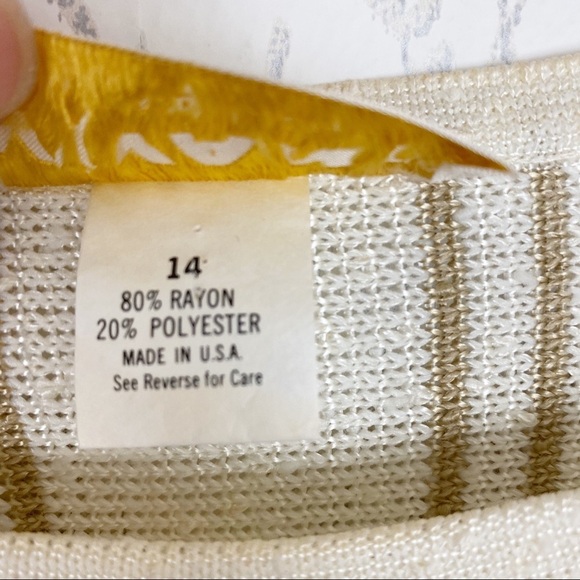 VINTAGE VIVANTI Cream Dolman Sleeve Knit Sweater - Picture 9 of 12